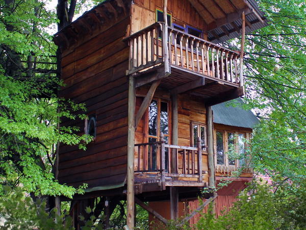 Romantic Treehouse