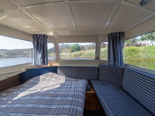 Houseboat Hire