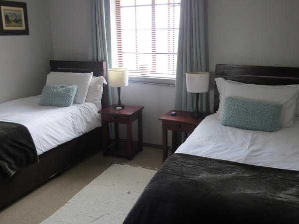 Twin Room (Guesthouse)