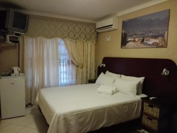 Rainbow Guest House and Tours