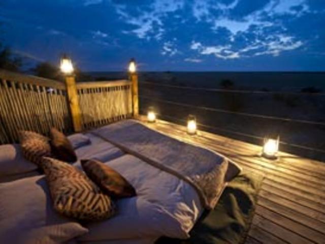 Kalahari Plains Camp - Star Bed