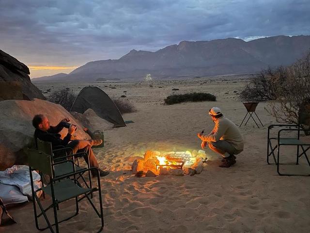 Stand-Alone Sleep-Out