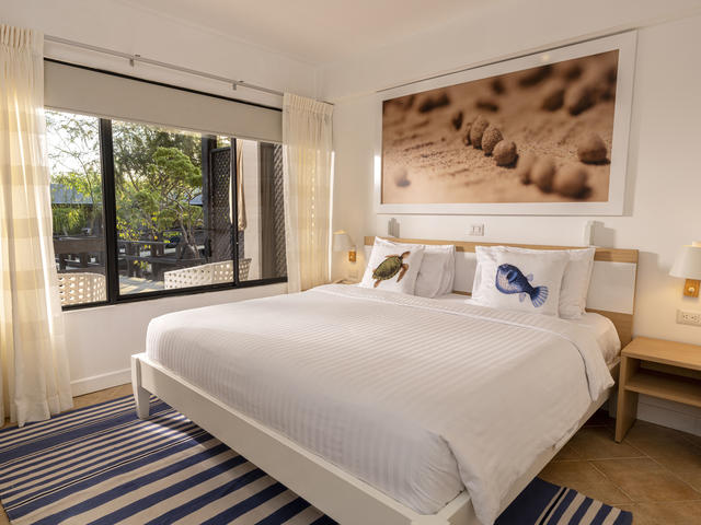 Finch Bay Room for Two in a Double Bed (RCAM2)