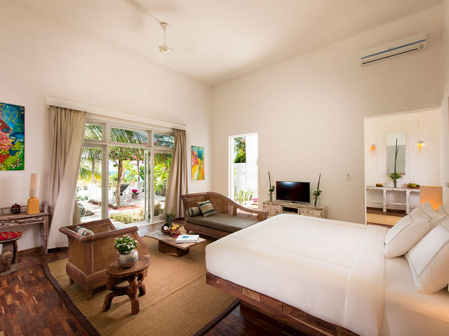 Beachfront Prestige Villa
