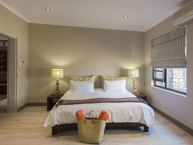 Settler's Room