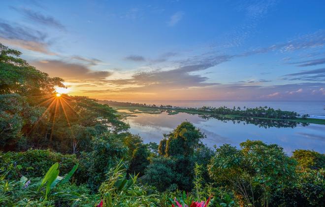 Sunrise in Corcovado National Park on the Osa Peninsula, Costa Rica