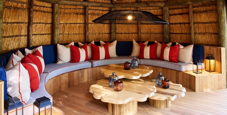 Xugana Island Lodge Welcome Lounge
