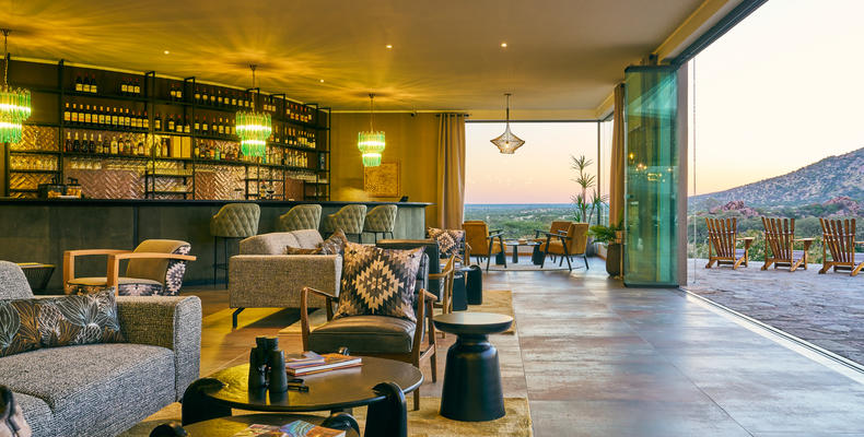 Lounge-and-Main-Bar-Hohenstein-Lodge