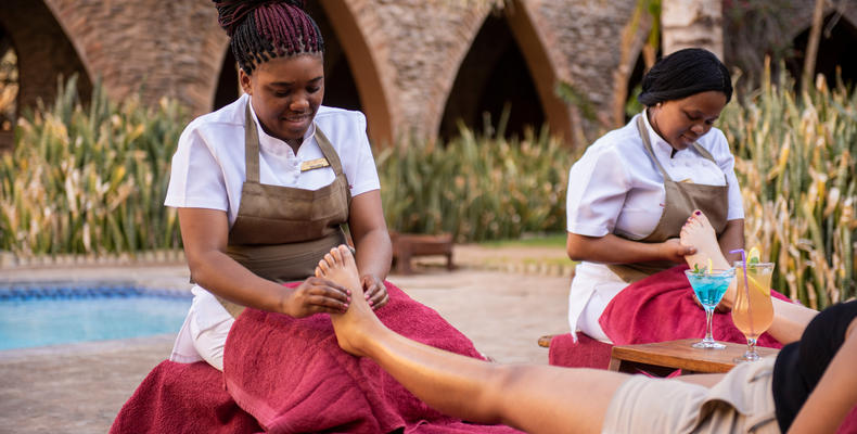 Spa - poolside foot massage