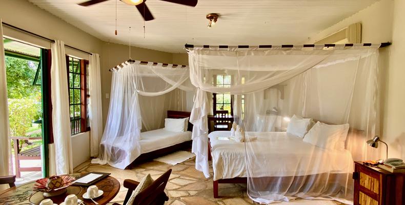 Room 1 Honey Moon