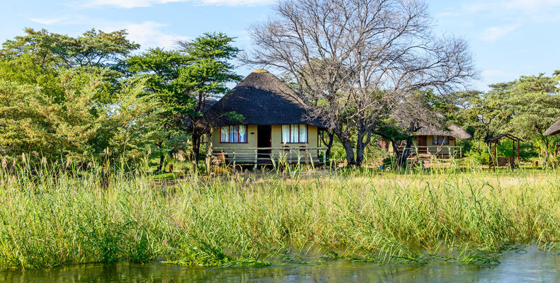 Hakusembe River Lodge 