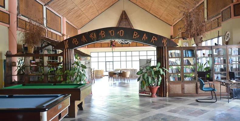 https://www.facebook.com/Torajaheritagehotel/photos/a.1331121930246410/1331123380246265/?type=3&theater