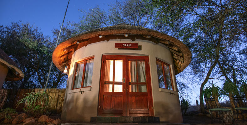 Exterior of Luxury Safari bedroom 