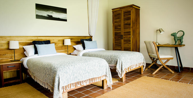 Katambuga House - Twin room setup