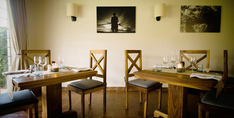 Katambuga House - dining area