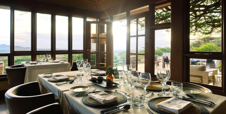 TAASA Lodge - dining area
