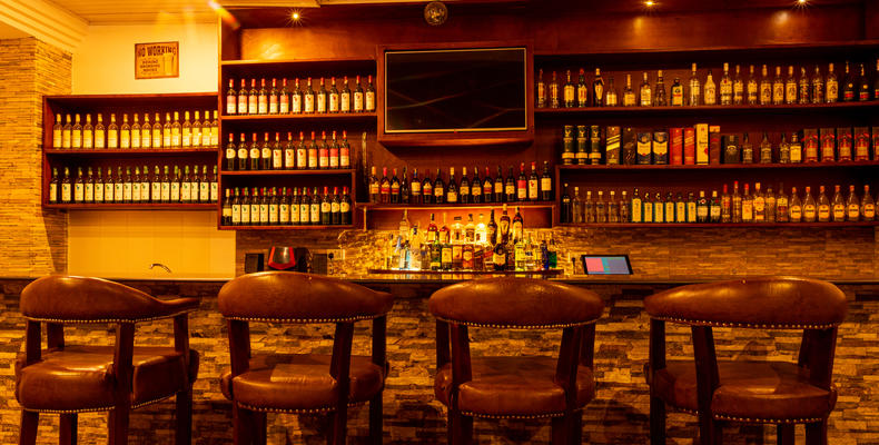 Summit bar 