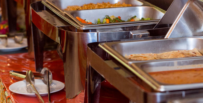 Buffet with local and international varieties 