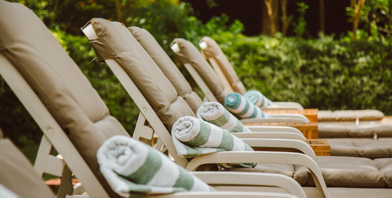 Complementary towels and poolside service 
