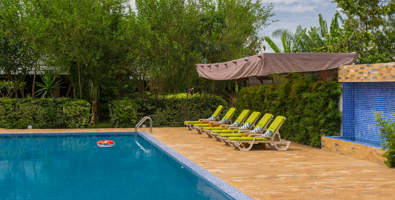 Covered pool seating