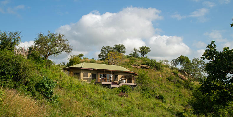 Exterior view of the Standard Suites