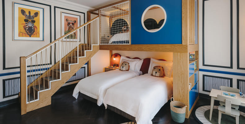 Safari Family Room 