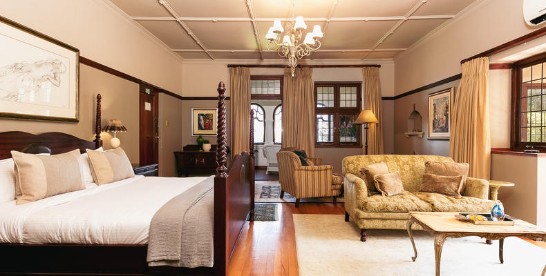 Manor Knacke Suite