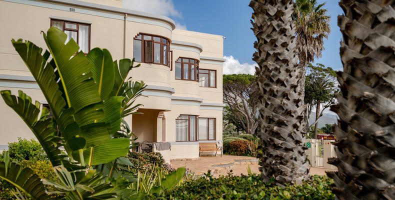 Camps Bay Village | Brighton Court