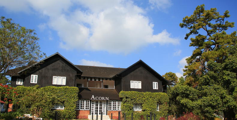 Acorn Building
