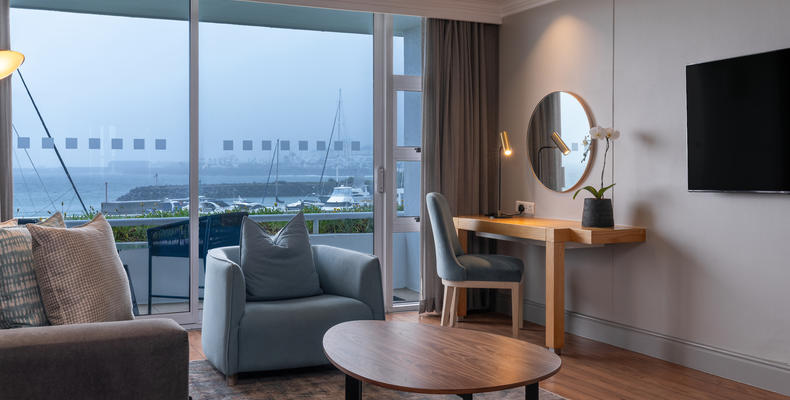 Radisson Collection Hotel, Waterfront Cape Town. Junior Suite  