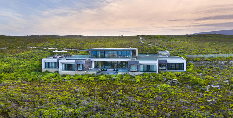 Morukuru Beach Lodge - exterior view