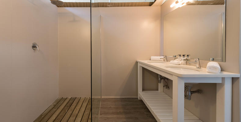 Luxury Safari Tent bathroom