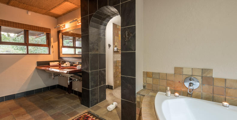 Superior Room Bathroom