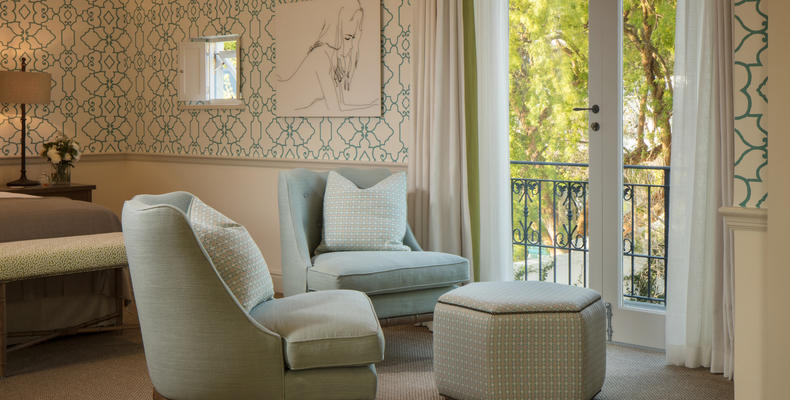 Four Quarter Suite Bedroom Area Sitting Area