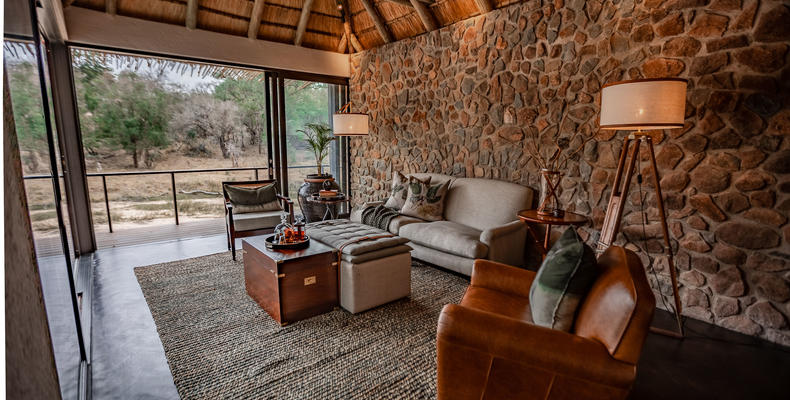 Dulini Moya - Suite Lounge