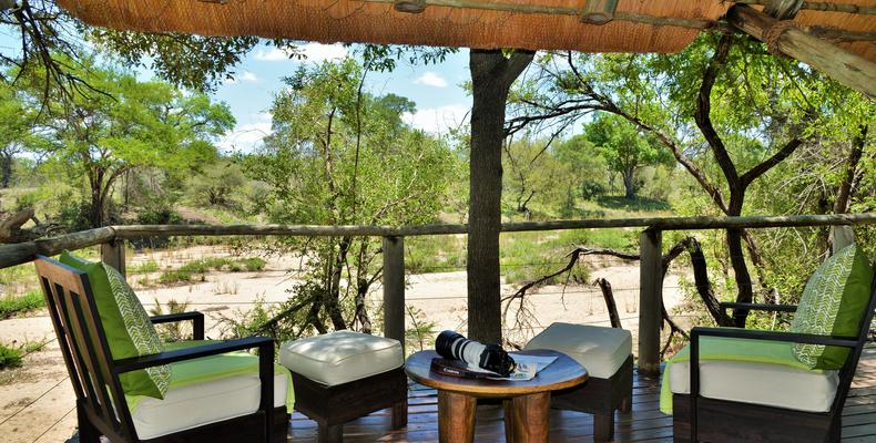 Rhino Post Safari Lodge - Bush Suites 