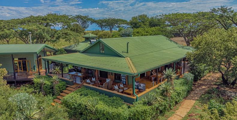 Main Lodge Lounge Verandah & Library Area