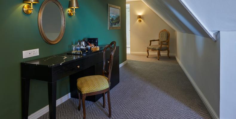 Luxury Balcony Suite