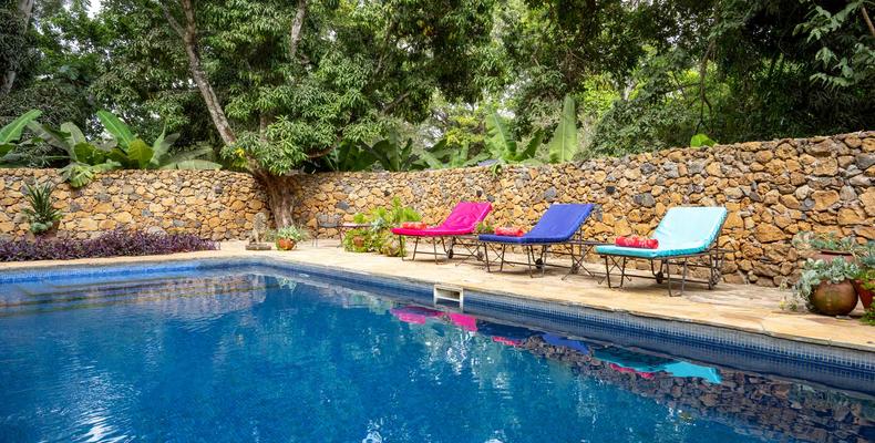 Swimming pool