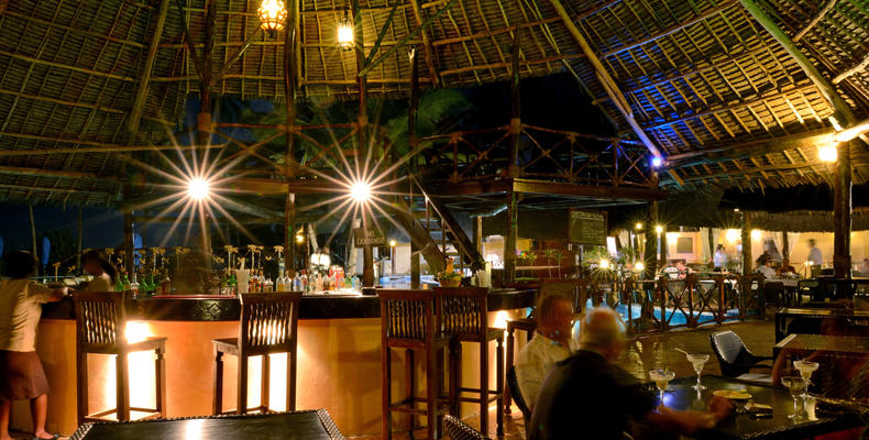 Pool Bar