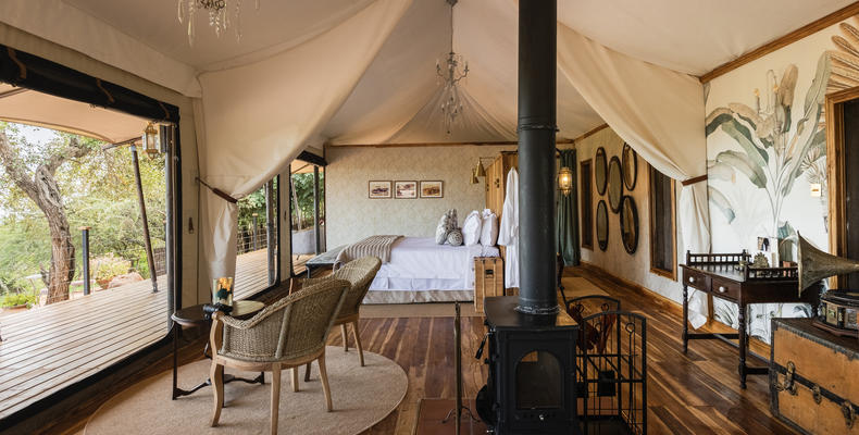 Honeymoon Tent