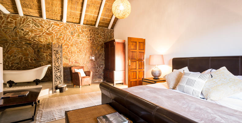 Roam Safari Lodge Bedroom