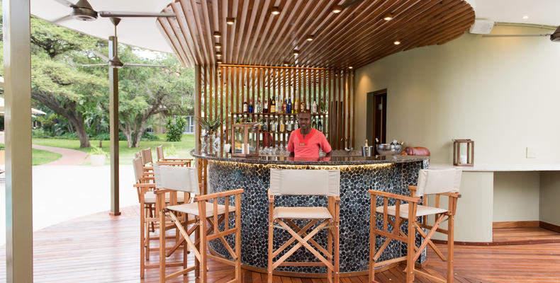 Pool Bar