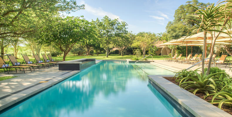 18m Pool