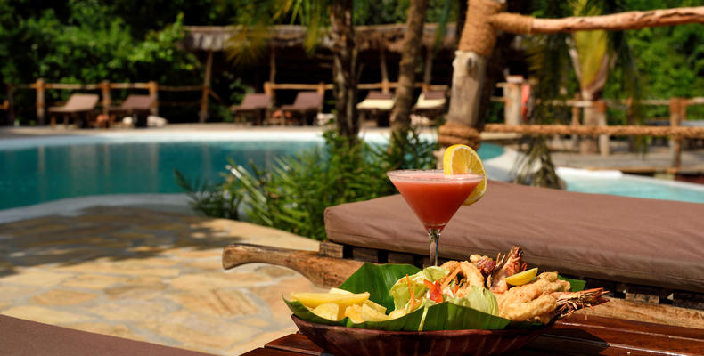 Pool Bar