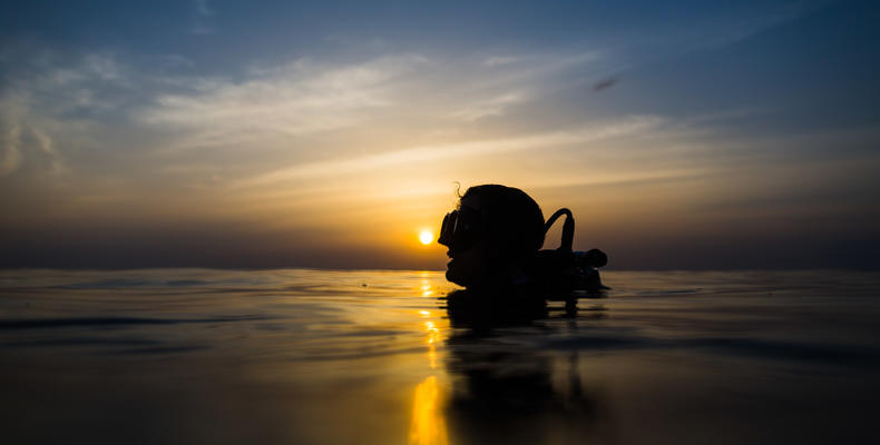 Night diving