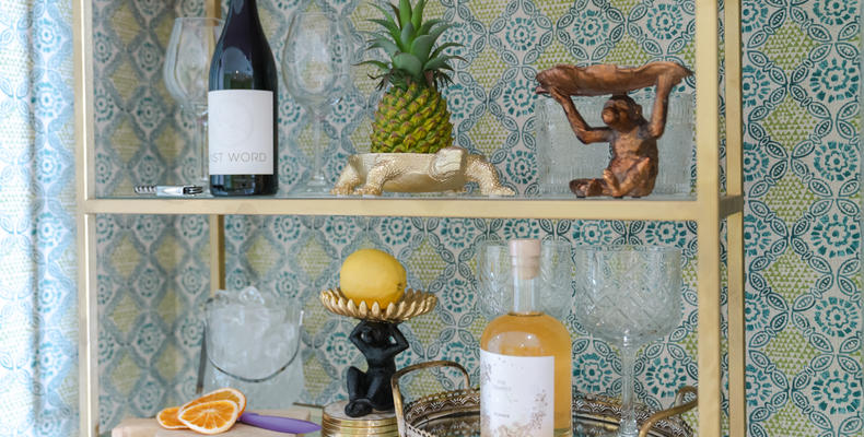 Pool Room - Mini Bar