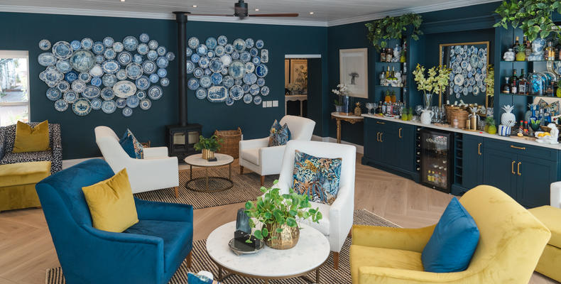 Lounge and Bar Area 
