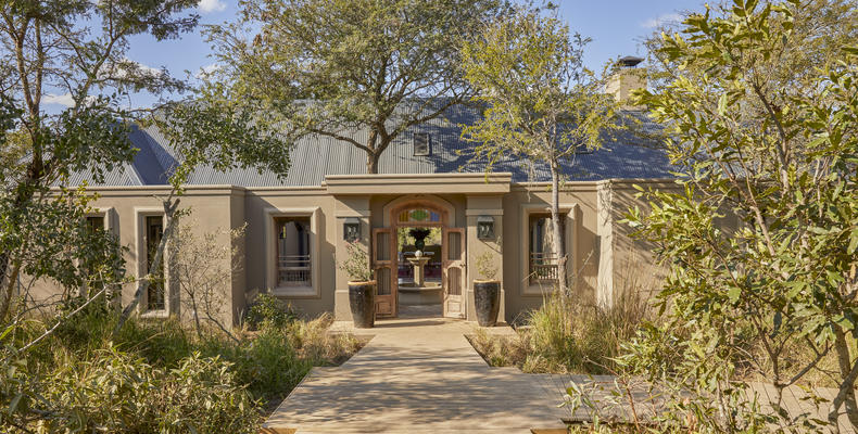 Malewane Lodge Royal Suite Entrance