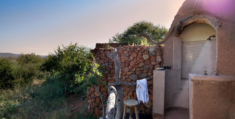 Kopano Lodge - Outdoor shower